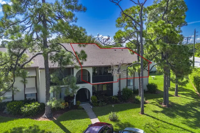 2-bedroom home at 106 LAKE PINE Circle #D-2, Greenacres