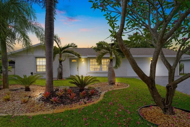 4-bedroom home at 4091 Lakespur Circle N, Palm Beach Gardens