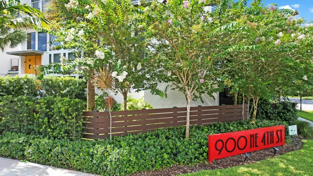 3-bedroom home at 900 NE 4th Street #B4, Fort Lauderdale