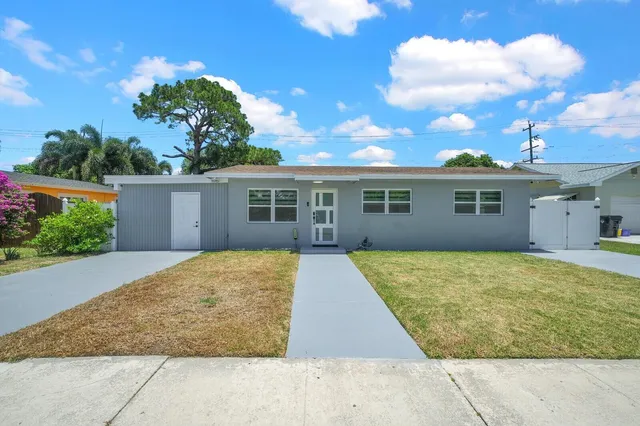 3-bedroom rental at 1134 S RIDGE Street, Lake Worth Beach