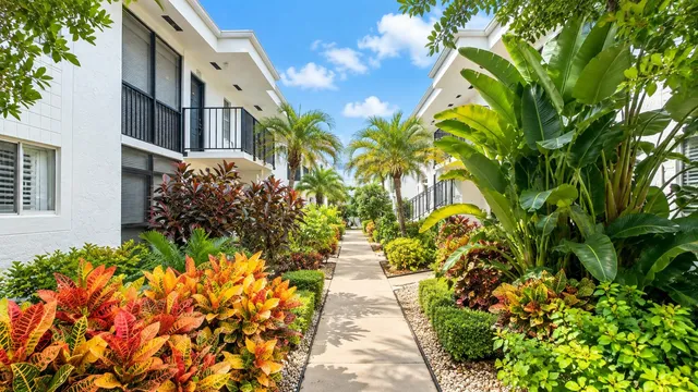 2-bedroom rental at 14917 WEDGEFIELD Drive #203, Delray Beach