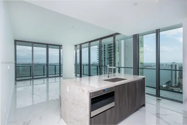 4-bedroom home at 480 NE 31 Street #3101, Miami