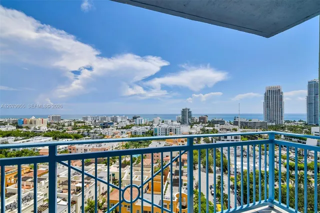 2-bedroom home at 90 Alton Road #1809, Miami Beach