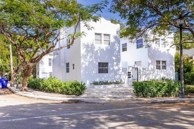6-bedroom home at 137 NE 47th Street, Miami