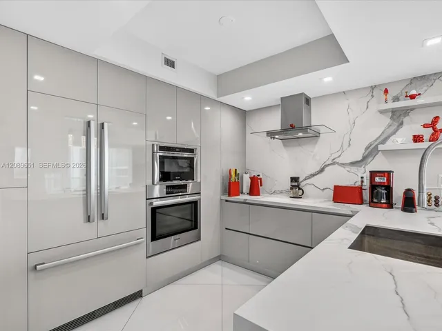 3-bedroom home at 250 Sunny Isles Boulevard #3-1004, Sunny Isles Beach
