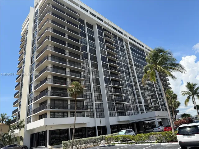 3-bedroom home at 2049 S Ocean Drive #708, Hallandale Beach