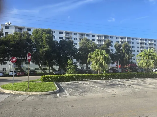 1-bedroom home at 1251 NE 108th Street #718, Miami