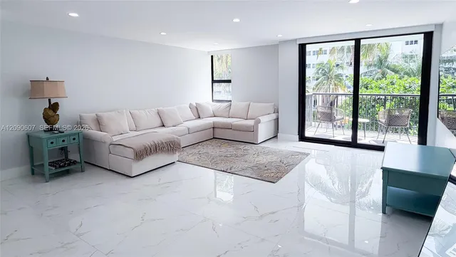 2-bedroom home at 1800 Collins Avenue #3B, Miami Beach