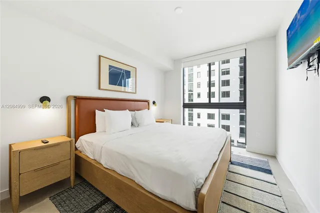 1-bedroom rental at 11 NE 6th Street #1512, Miami