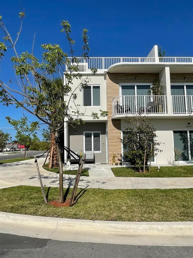 3-bedroom rental at 25731 SW 144th Avenue #25731, Homestead