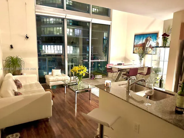 1-bedroom rental at 1050 Brickell Avenue #3216, Miami