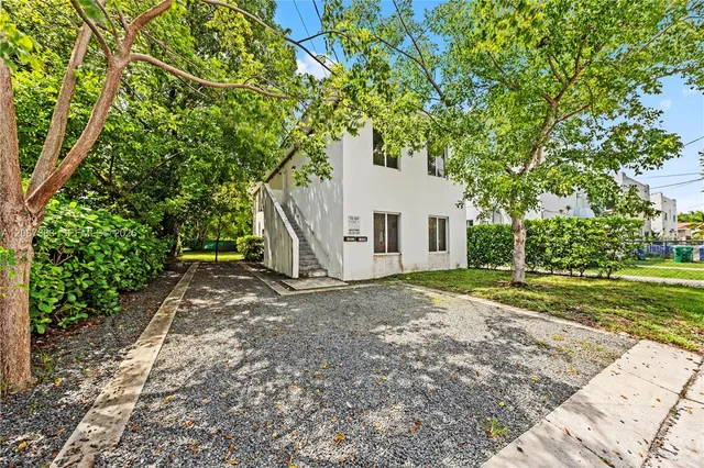 3-bedroom rental at 1020 NW 29th Terrace #1, Miami