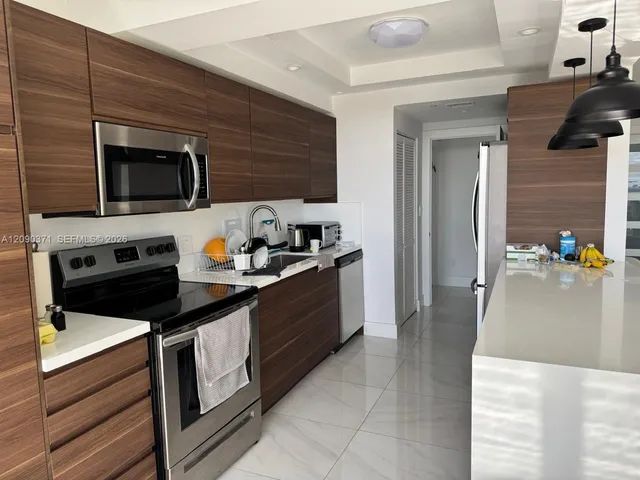 2-bedroom rental at 2000 Island Boulevard #2808, Aventura