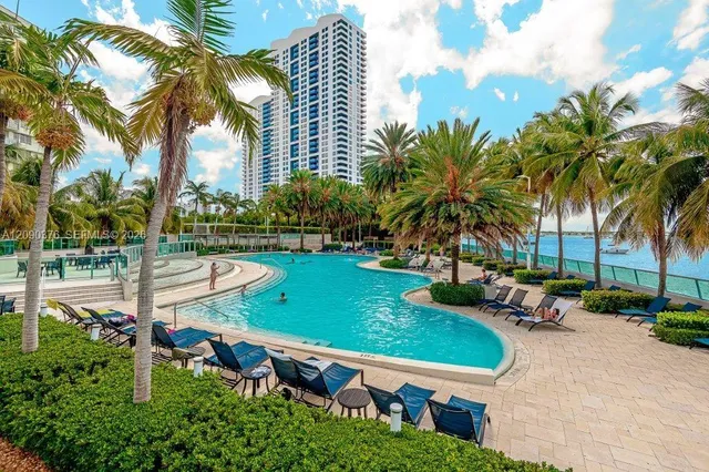 2-bedroom rental at 1500 Bay Road #128S, Miami Beach