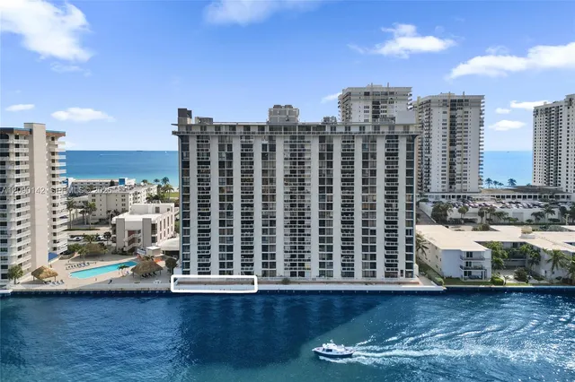 2-bedroom rental at 1600 S Ocean Drive #1F, Hollywood