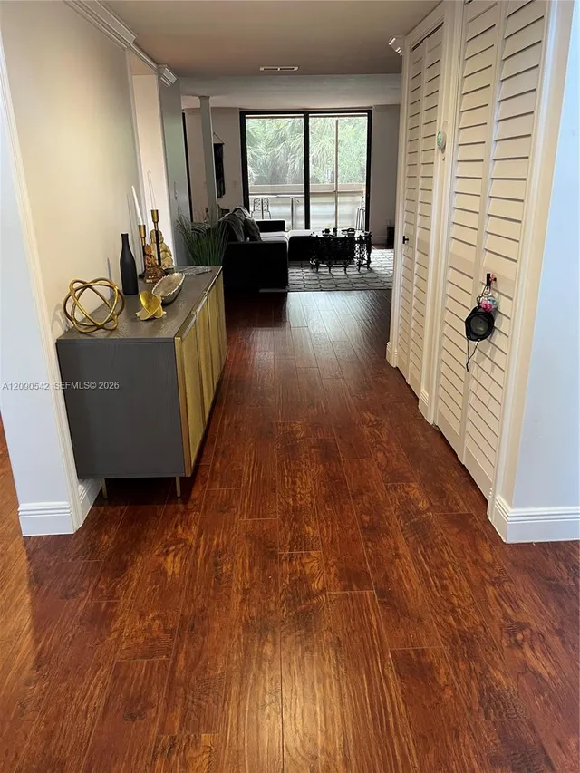 3-bedroom rental at 141 SW 96th Terrace #305, Plantation