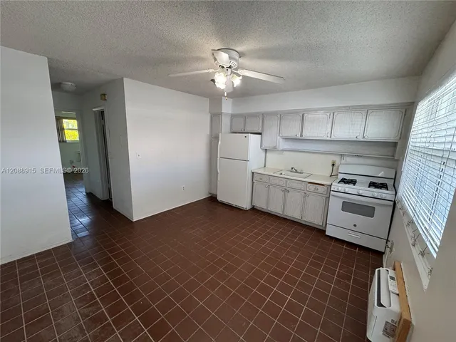 1-bedroom rental at 524 Washington Avenue #311, Miami Beach