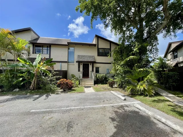 2-bedroom rental at 2160 Bayberry Drive #2160, Pembroke Pines