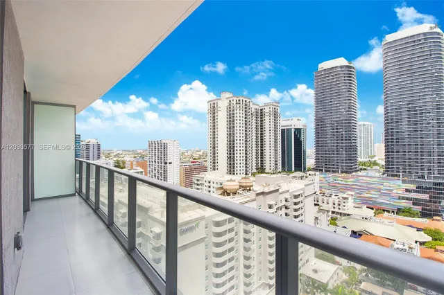 1-bedroom rental at 1100 S Miami Avenue #2009, Miami