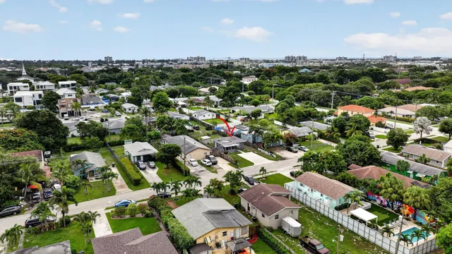 2-bedroom home at 323 NW 4TH Avenue, Delray Beach