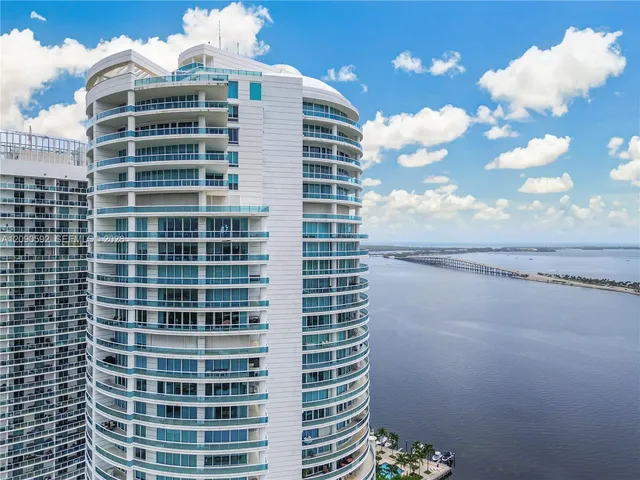 1-bedroom home at 2127 SE Brickell Avenue #1406, Miami
