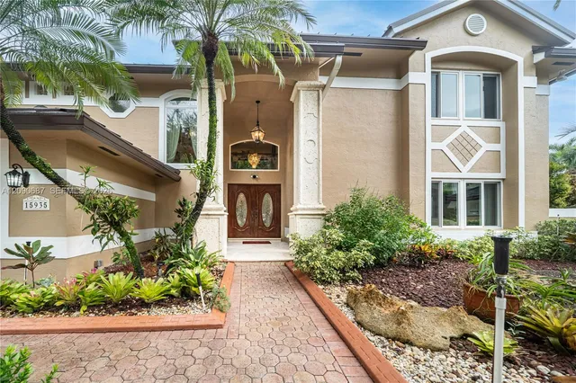 5-bedroom home at 15935 NW 82nd Court, Miami Lakes