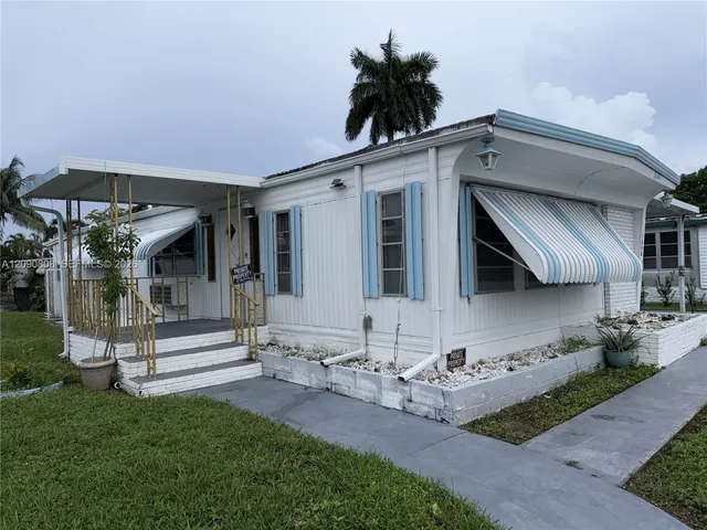 2-bedroom home at 1666 SW 85th Avenue, Davie