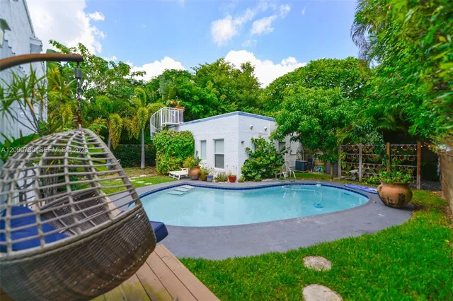 4-bedroom rental at 229 SW 19th Road #., Miami