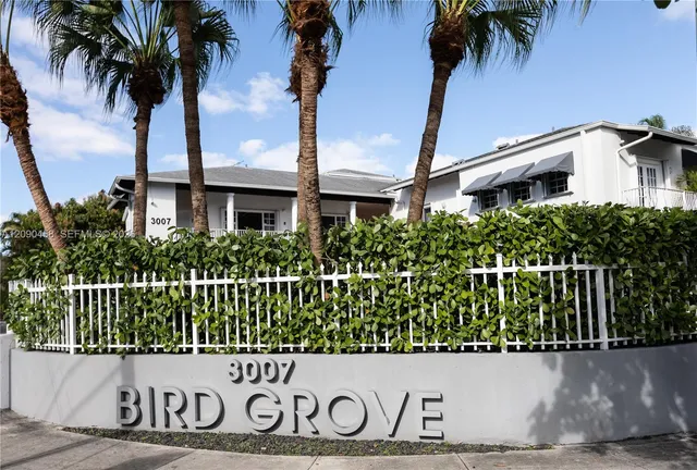 1-bedroom rental at 3007 Bird Avenue #0, Coconut Grove