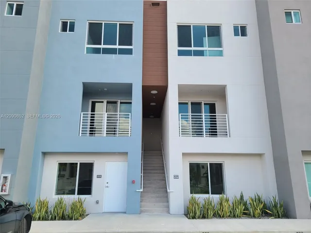 3-bedroom rental at 2555 NE 193 Street #2114, Miami