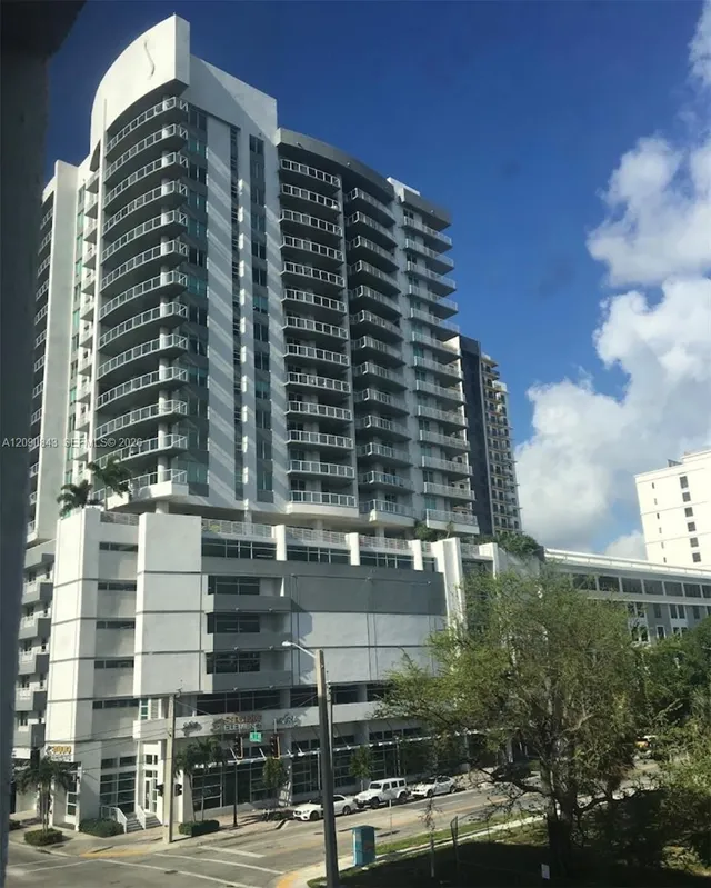 1-bedroom rental at 315 NE 3rd Avenue #1109, Fort Lauderdale
