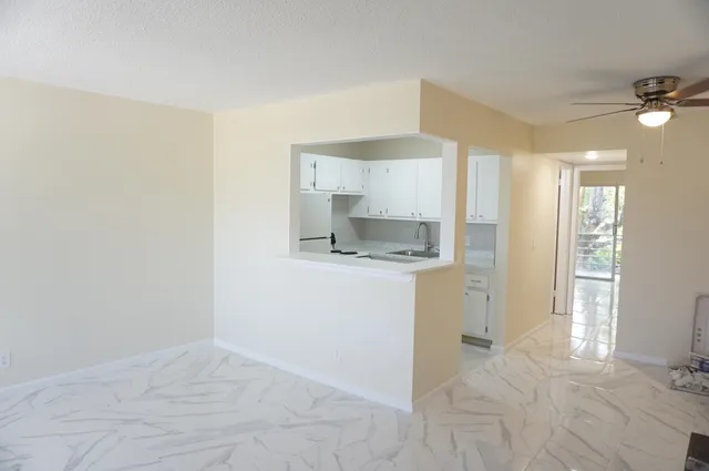 1-bedroom home at 33 Windsor B, West Palm Beach