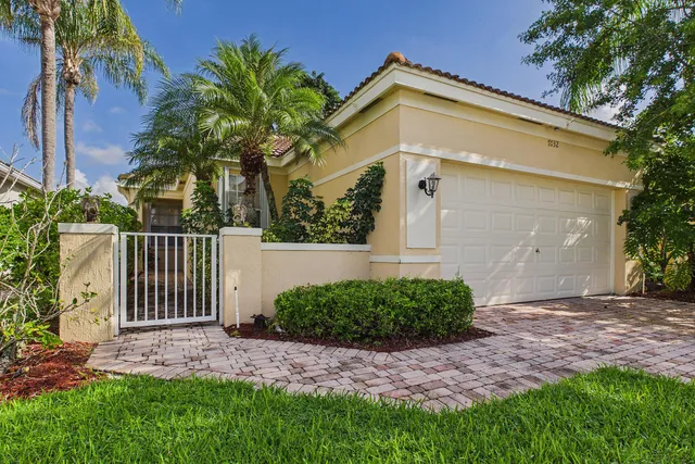 2-bedroom home at 7032 Cataluna Circle, Delray Beach
