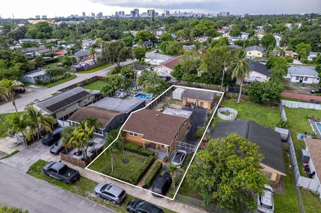 2-bedroom home at 2310 SCOTT Street, Hollywood
