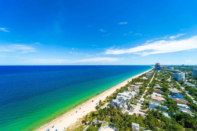 3-bedroom rental at 3200 N Ocean Boulevard #Ph2708, Fort Lauderdale