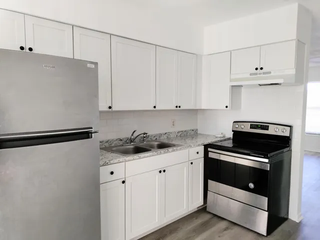 2-bedroom rental at 2760 N Dixie Highway #2, Boca Raton