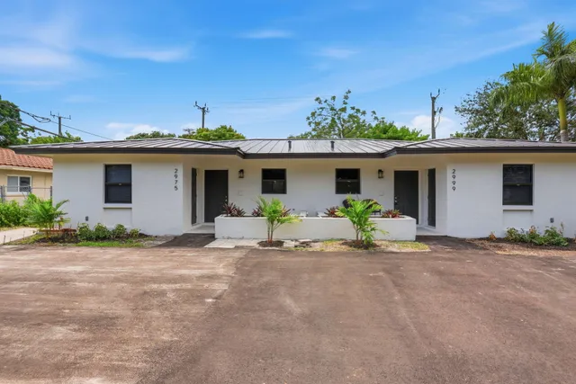 2-bedroom rental at 2999 NE 2ND Avenue, Boca Raton