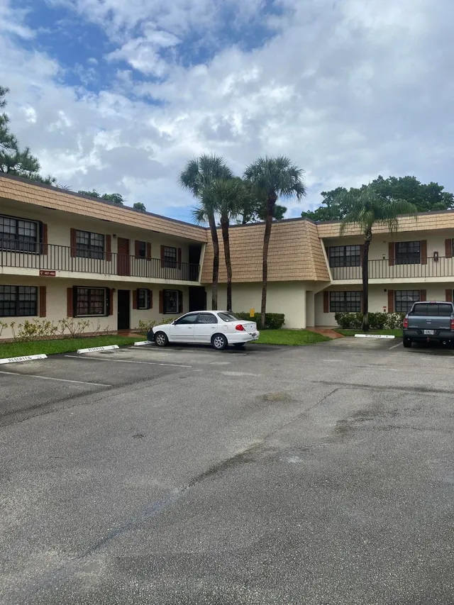 2-bedroom rental at 4177 OAK TERRACE Drive #4177, Greenacres