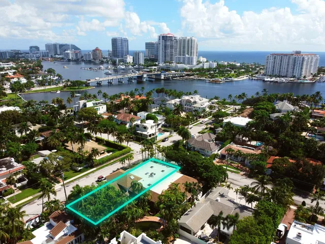 Land at 401 Poinciana Drive,