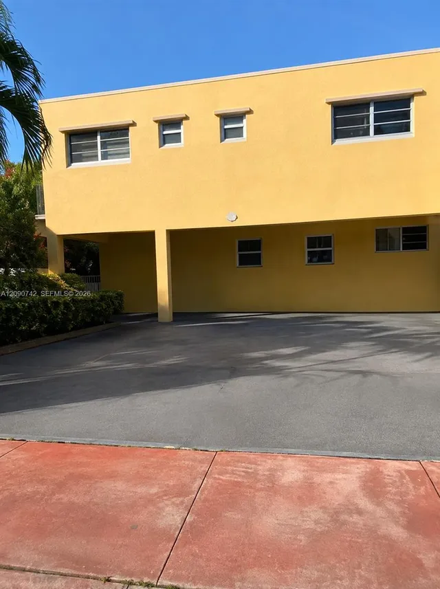 2-bedroom home at 536 Euclid Avenue #9, Miami Beach