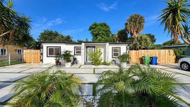 5-bedroom home at 16561 NW 19th Avenue, Miami Gardens