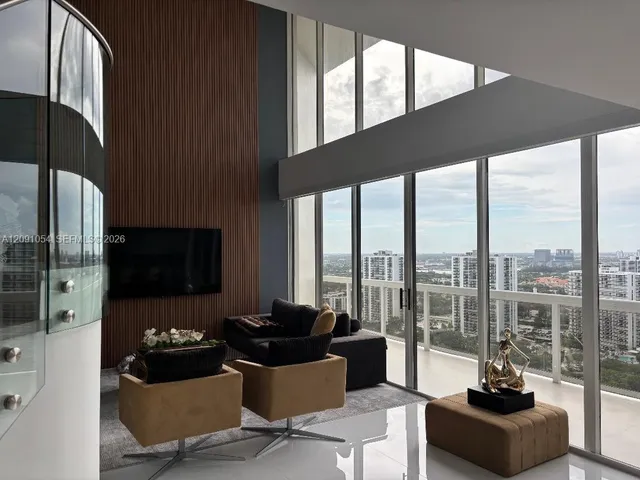 2-bedroom home at 20185 E Country Club Drive #TS-7, Aventura
