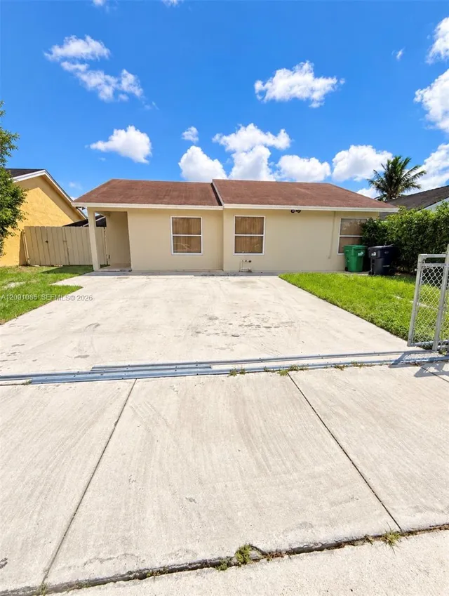 4-bedroom home at 30233 SW 161st Court, Homestead