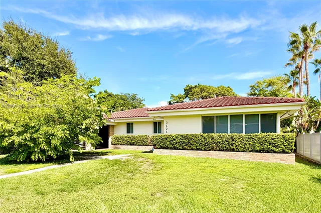 4-bedroom home at 3121 Prairie Avenue, Miami Beach