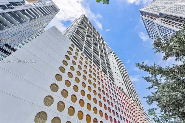 2-bedroom home at 55 SE 6th Street #3605, Miami