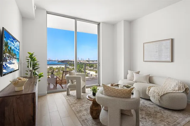 1-bedroom home at 1400 Biscayne Boulevard #609, Miami