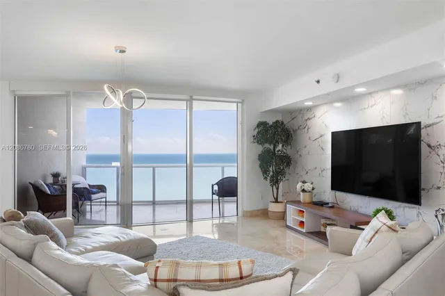 2-bedroom rental at 17201 Collins Avenue #3304, Sunny Isles Beach