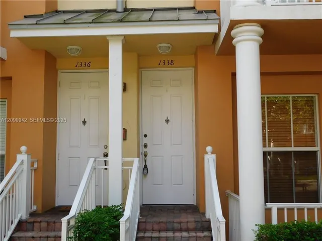 2-bedroom rental at 1338 SW 3rd Court #1338, Fort Lauderdale