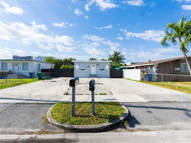 3-bedroom rental at 11128 SW 2nd Street #11128, Sweetwater
