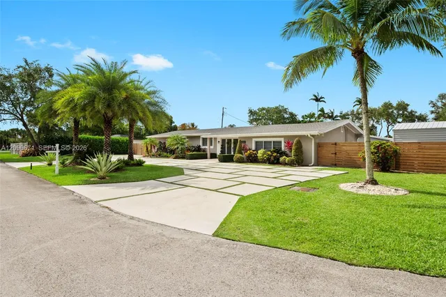 3-bedroom rental at 9970 SW 132nd Street, Miami